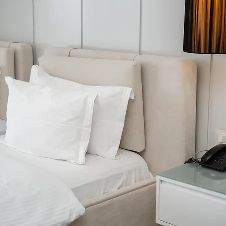 Demi Hotel Sarande