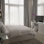 Demi Hotel 4*
