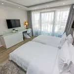ديمي 4*