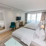 Demi Hotel Sarandë