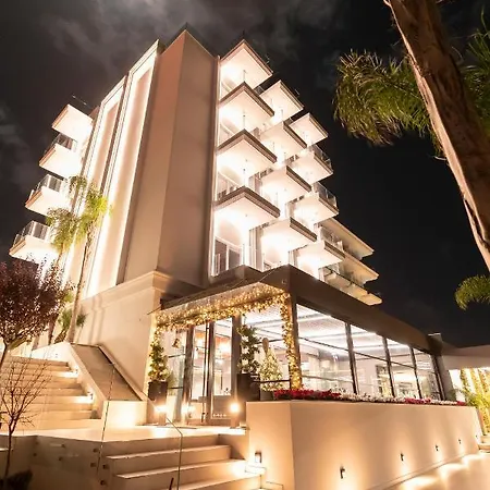 Ξενοδοχείο Demi Σαράντα