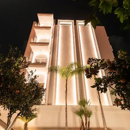 Demi מלון 4*