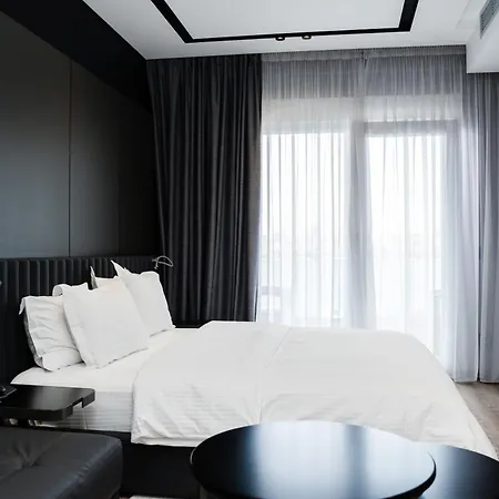 Hotel Demi
