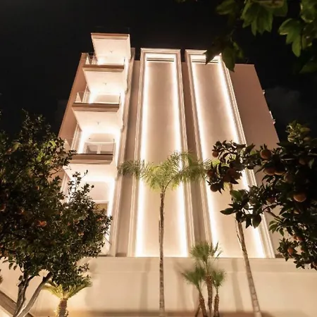 Demi Ξενοδοχείο