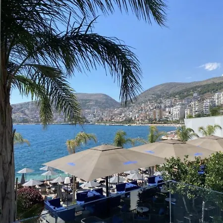 Ξενοδοχείο Demi