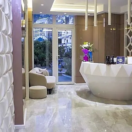 Demi 4* Sarandë