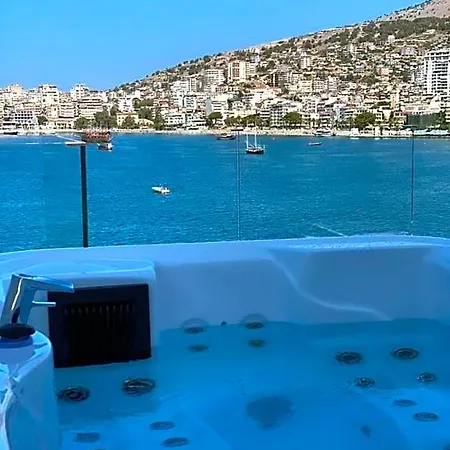 Hotel Demi 4*