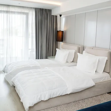 Demi 4* Saranda